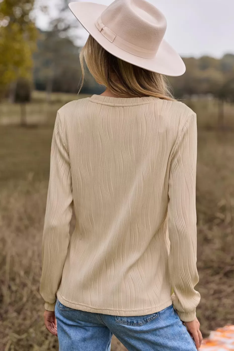 Discount Cupshe Tonal Wave Long Sleeve Top Apricot