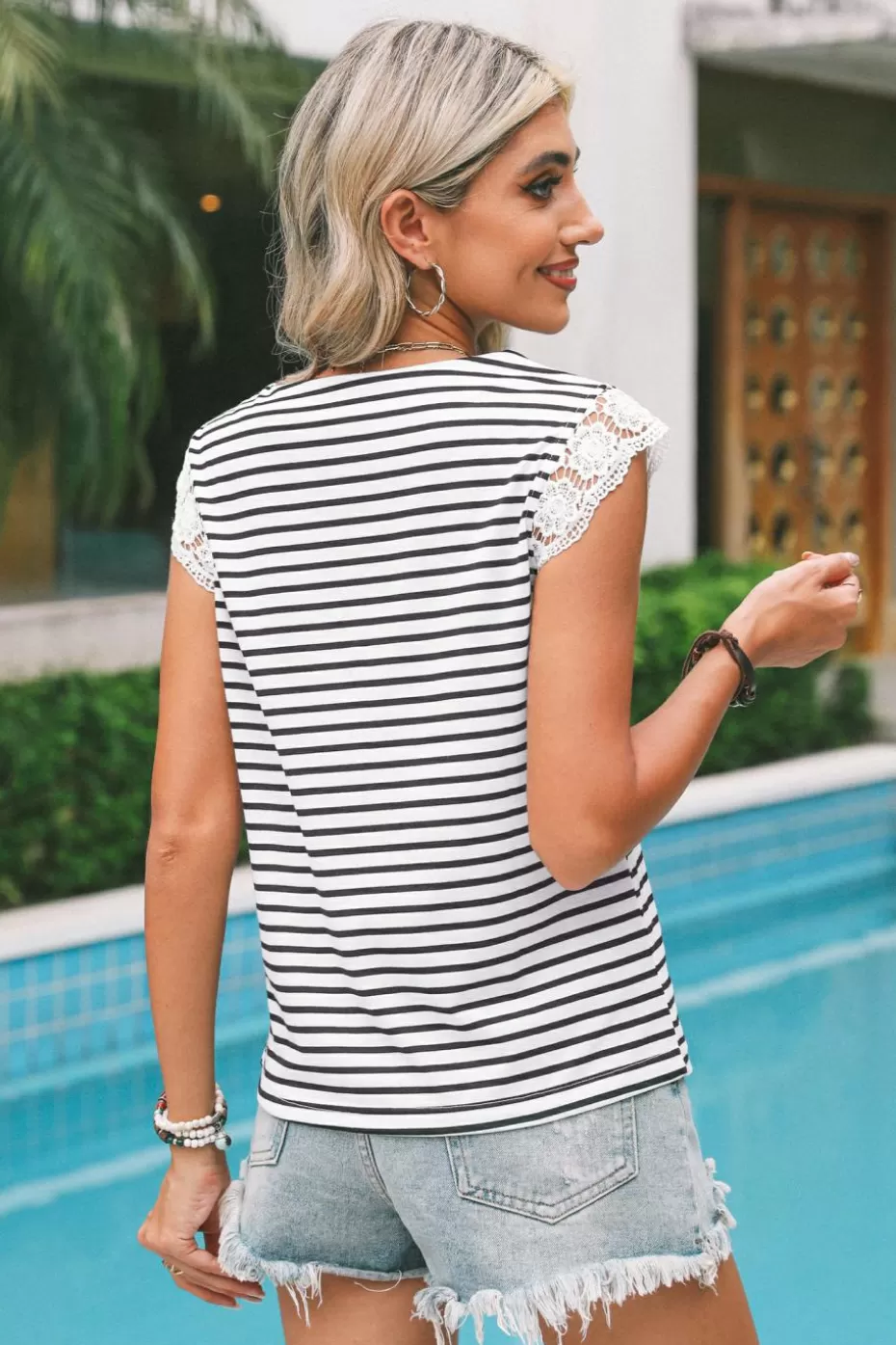 Fashion Cupshe & White Stripe V-Neck Lace Sleeve Top Black