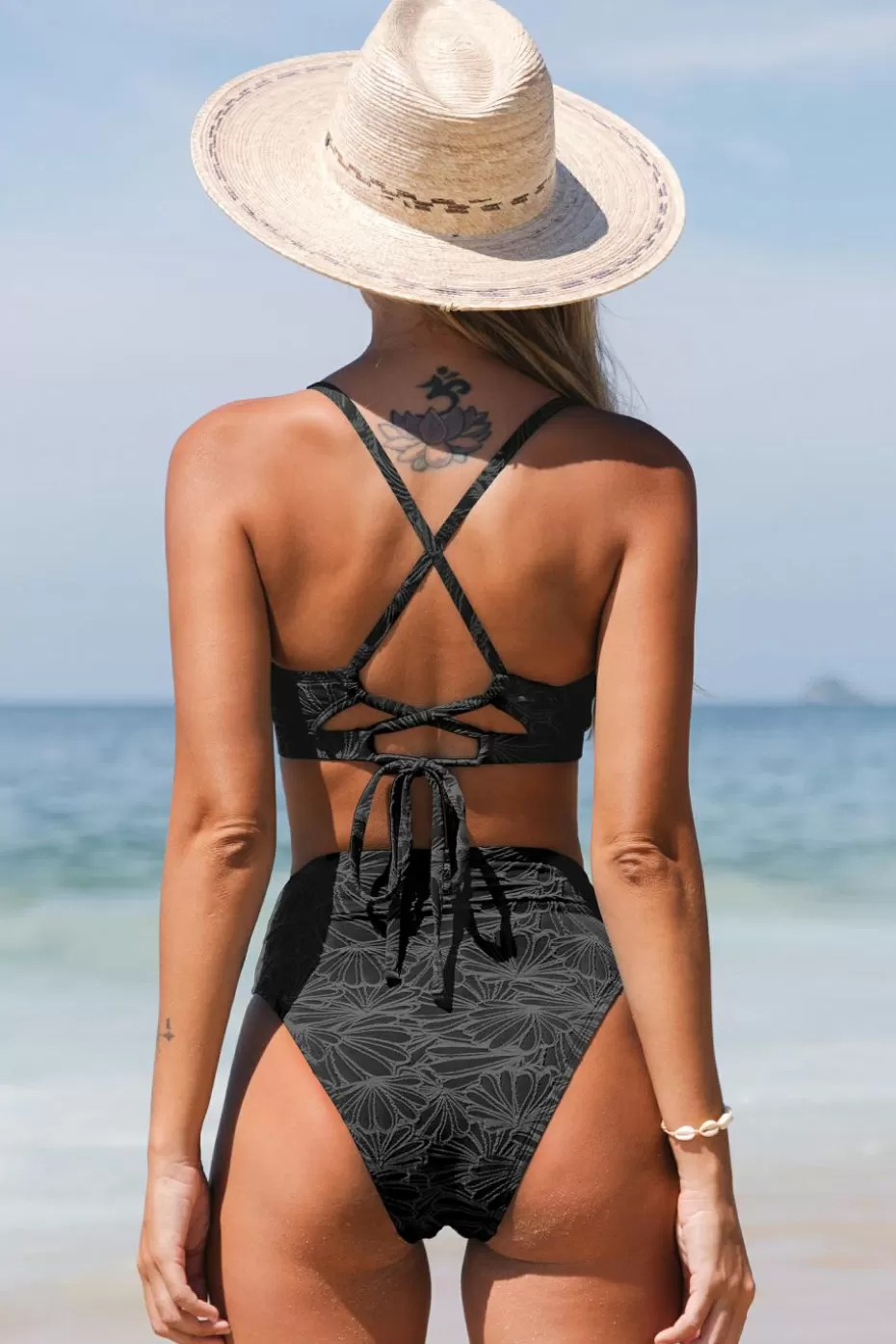 New Cupshe Floral Jacquard Scalloped Bralette & High Waist Bikini Set Black