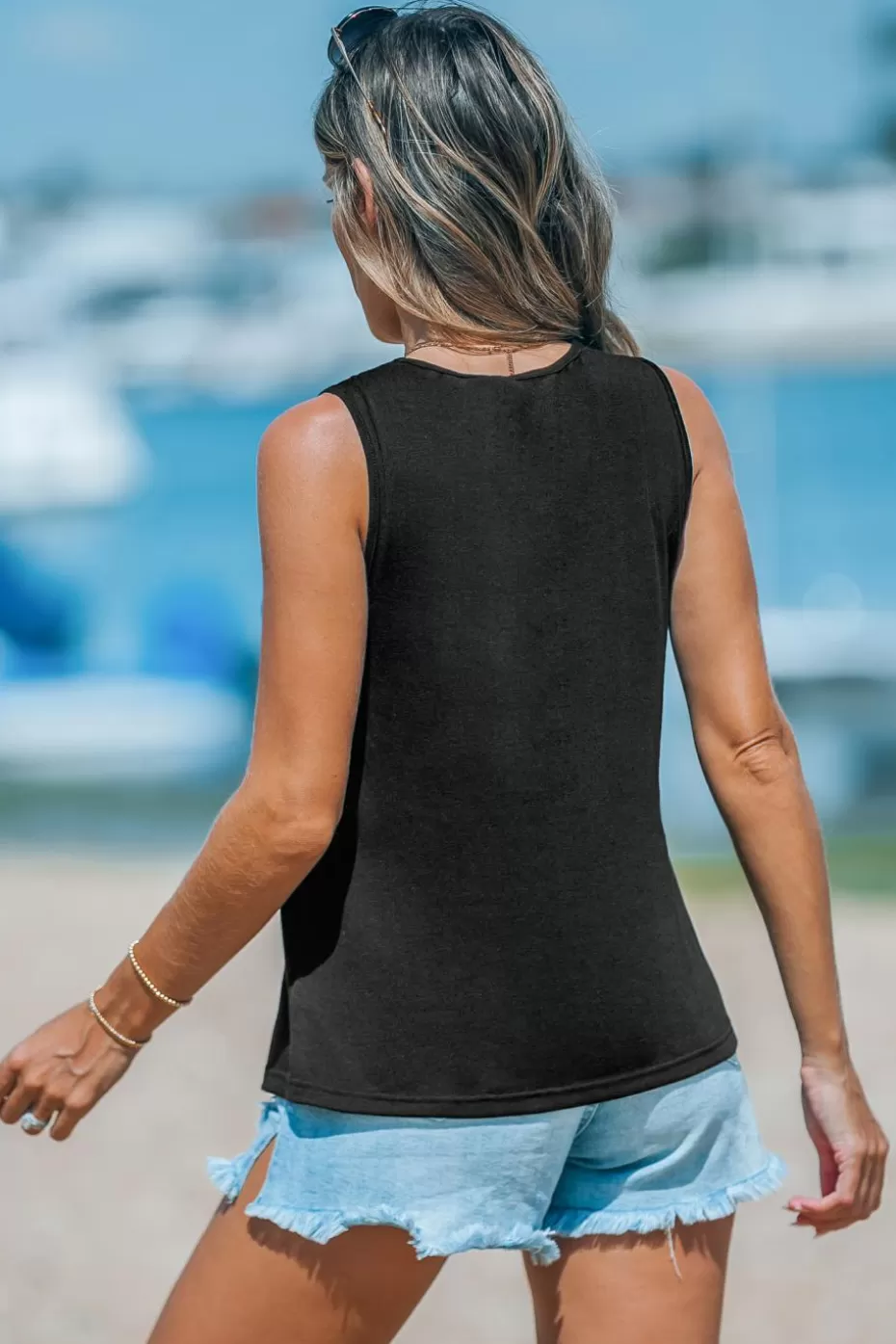 Cheap Cupshe Lace V-Neck Sleeveless Top Black