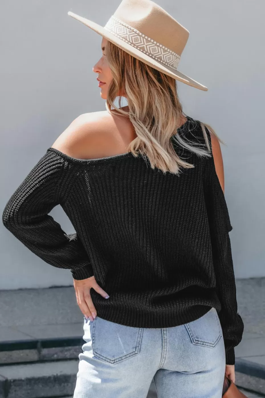 New Cupshe Off-Shoulder Cutout Long Sleeve Sweater Black