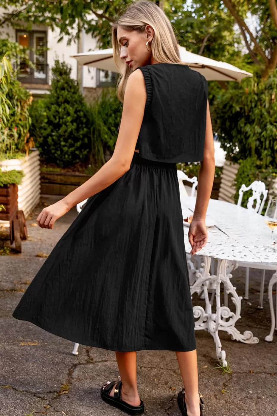 Cheap Cupshe Round Neck Sleeveless Elastic Waist Midi Dress Black
