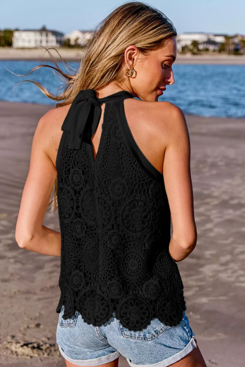 Flash Sale Cupshe Sleeveless High-Neck Lace Top Black