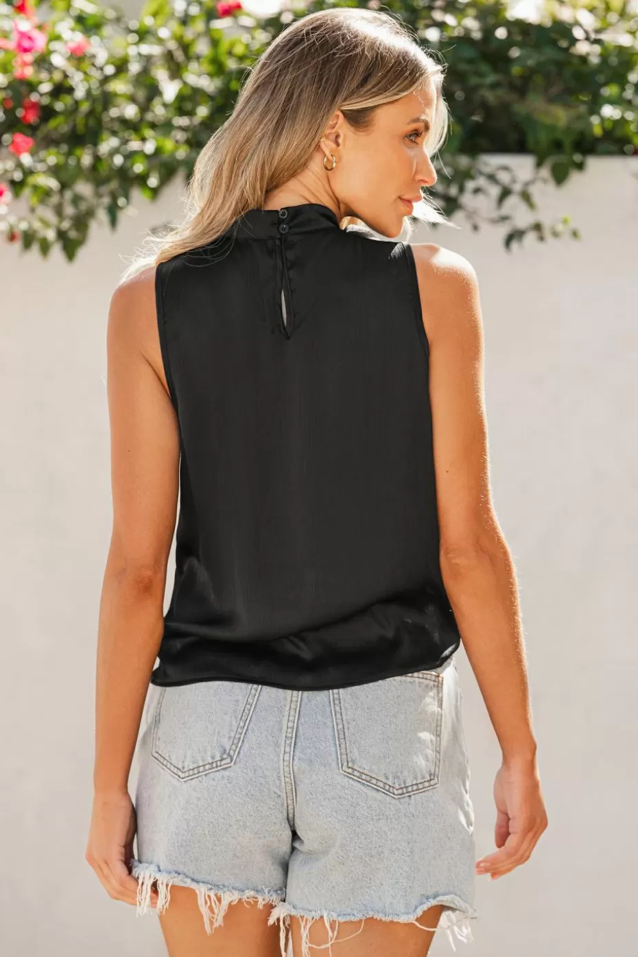 New Cupshe Sleeveless Standing Collar Blouse Black