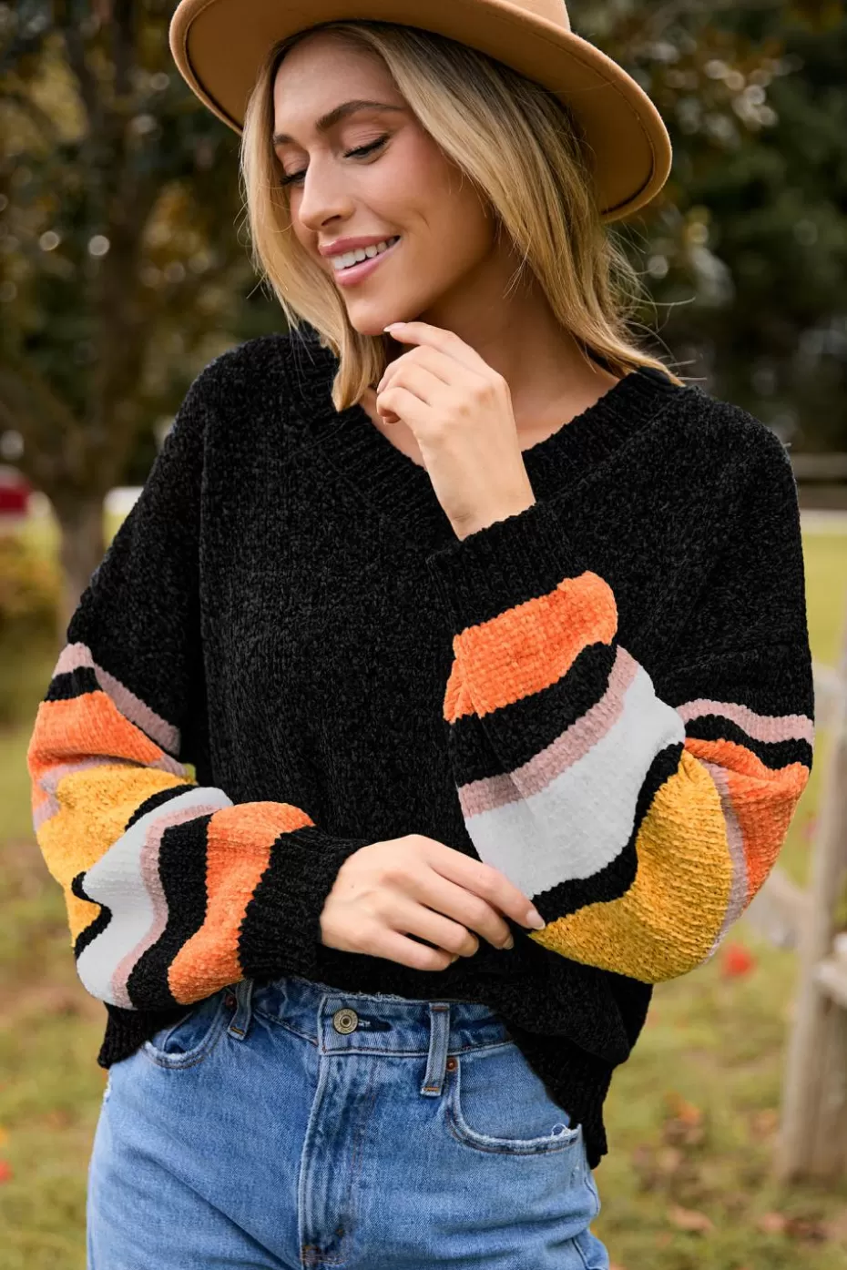 Online Cupshe V-Neck Long Sleeve Candy Corn Sweater Black