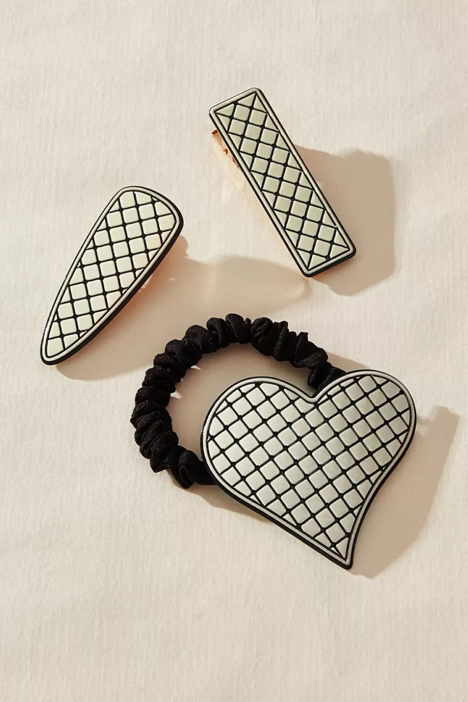 Sale Cupshe Crosshatch Hair Set Black