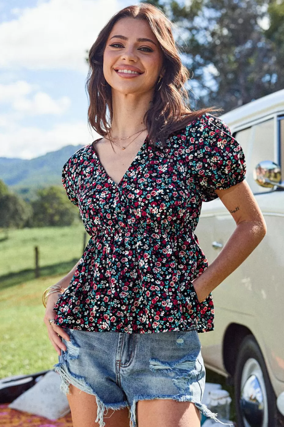 Online Cupshe Ditsy Floral Cinched Waist Puff Sleeve Peplum Top Black