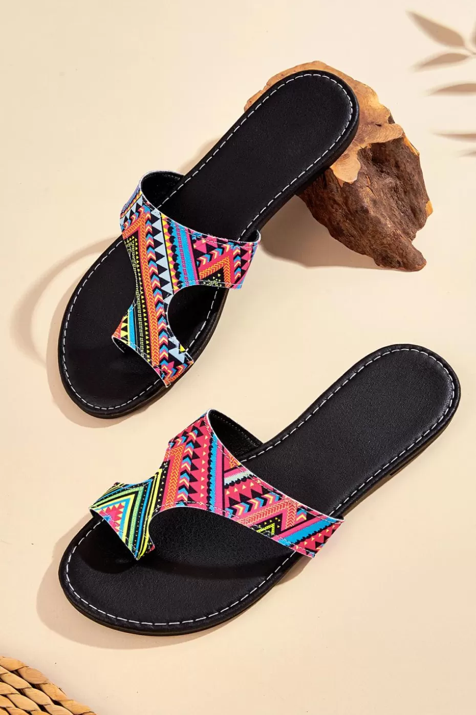 Sale Cupshe Geo Print Toe-Ring Sandals Multi