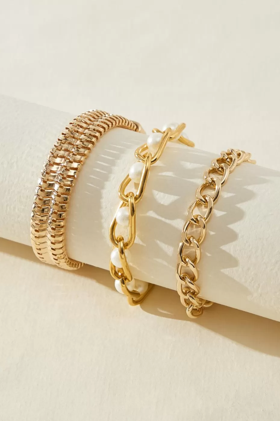 Shop Cupshe Gold-Tone Chainlink & Faux Pearl Bracelet Set Goldenrod