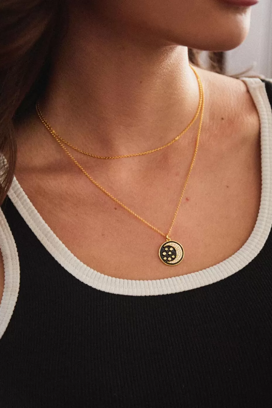 Flash Sale Cupshe Gold-Tone Crystal Embellished Moon Charm Necklace Goldenrod