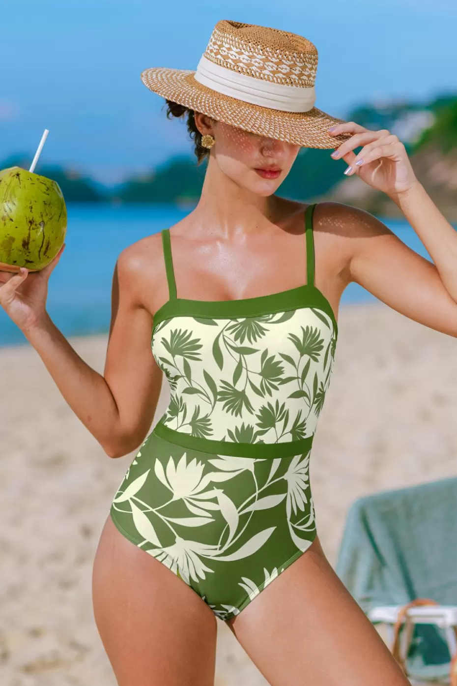 Hot Cupshe Green & White Floral Square Neck One-Piece Light Green