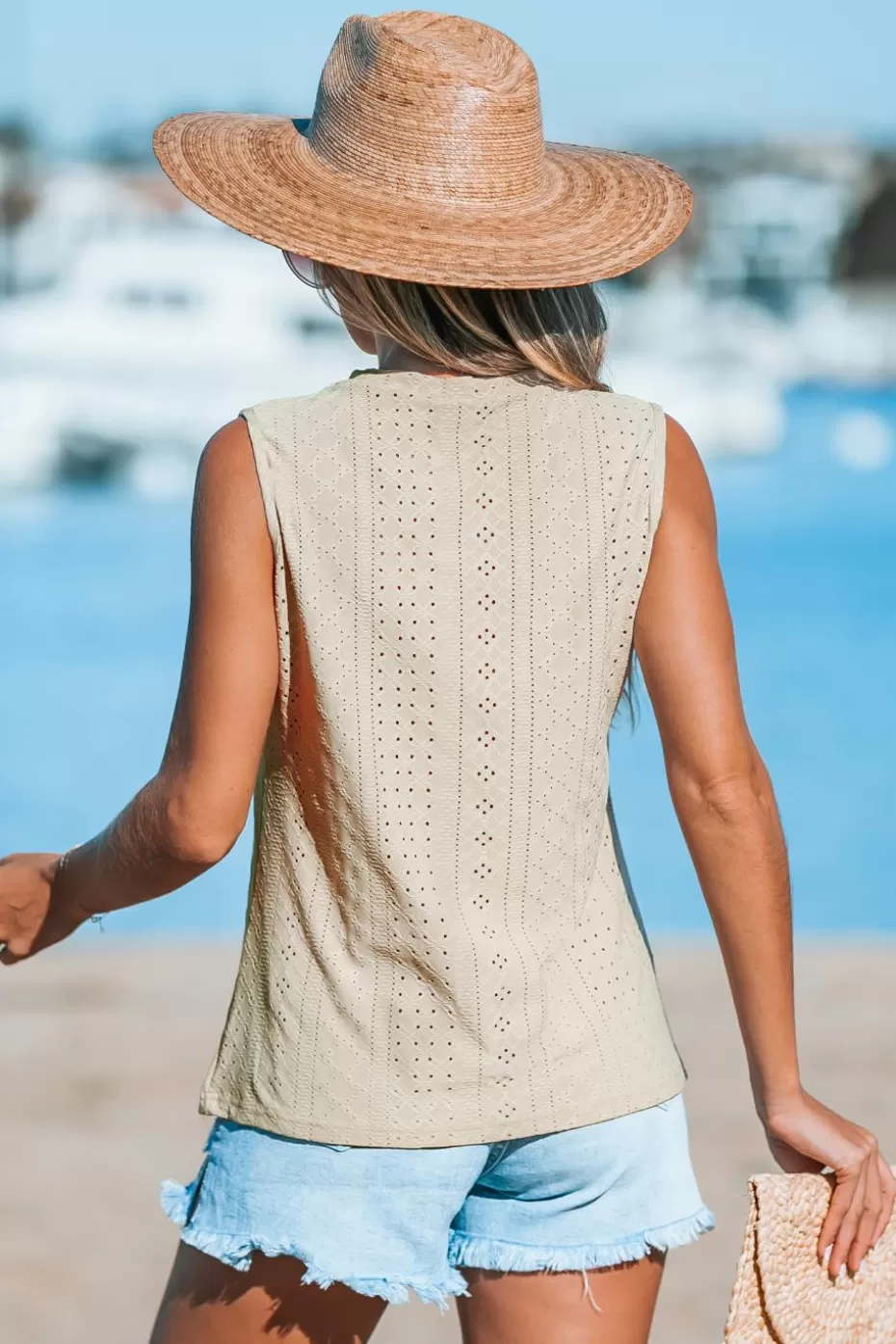 New Cupshe High-Neck Sleeveless Eyelet Tank Apricot