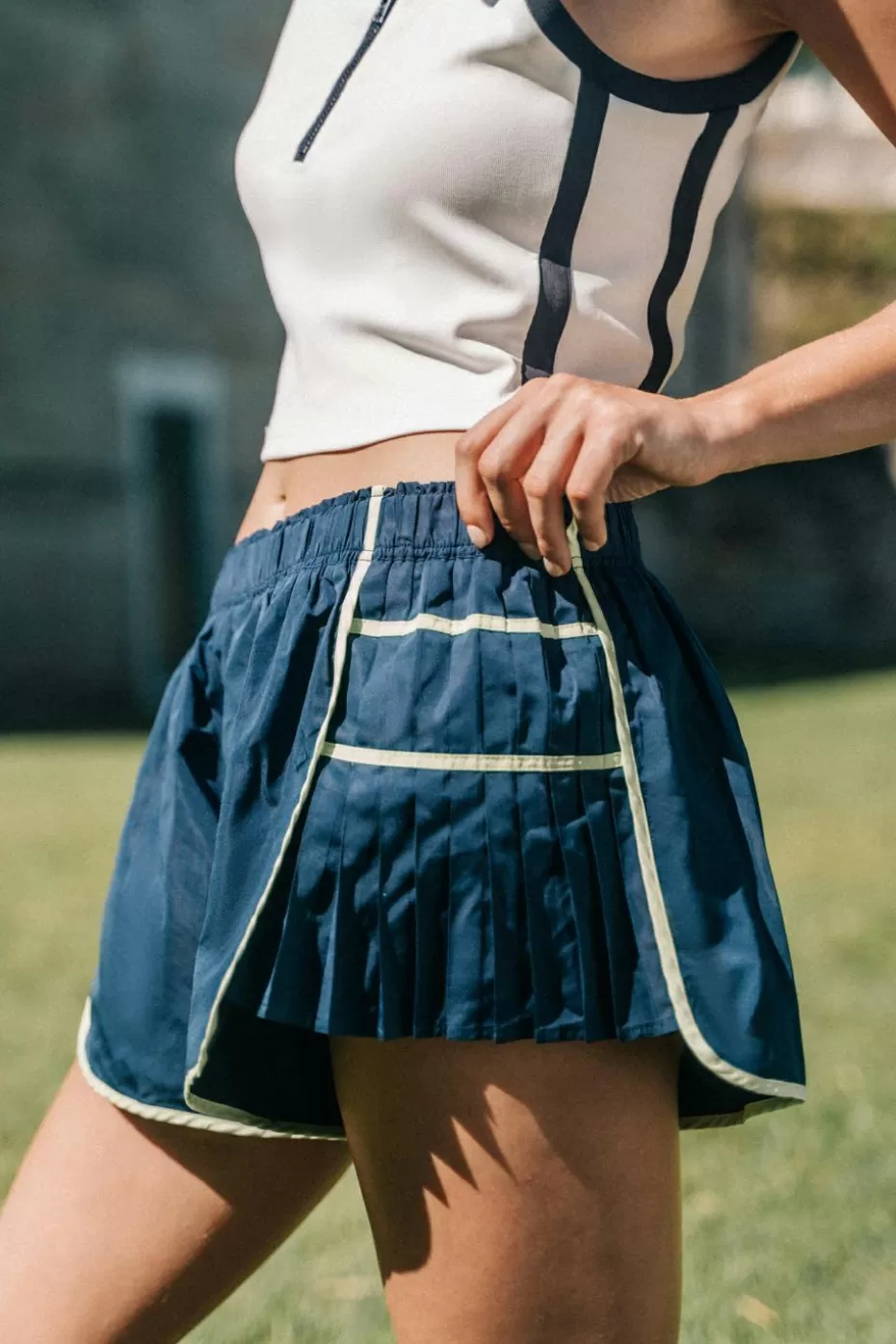 New Cupshe Navy Elastic Drop Waist Straight Leg Shorts Dark Navy