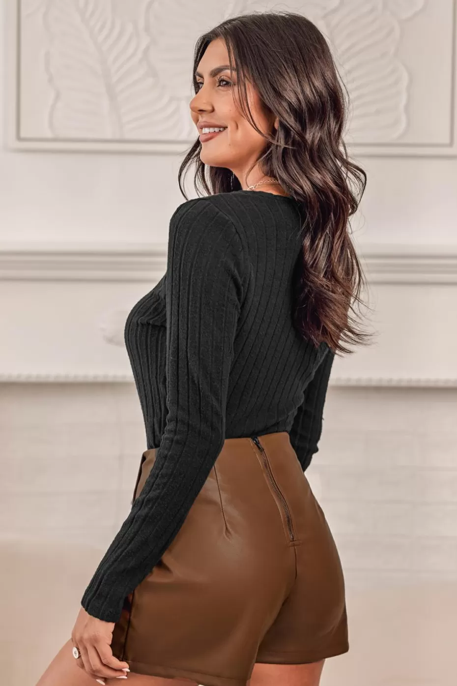 Best Cupshe Onyx Split Neck Long Sleeve Tee Black