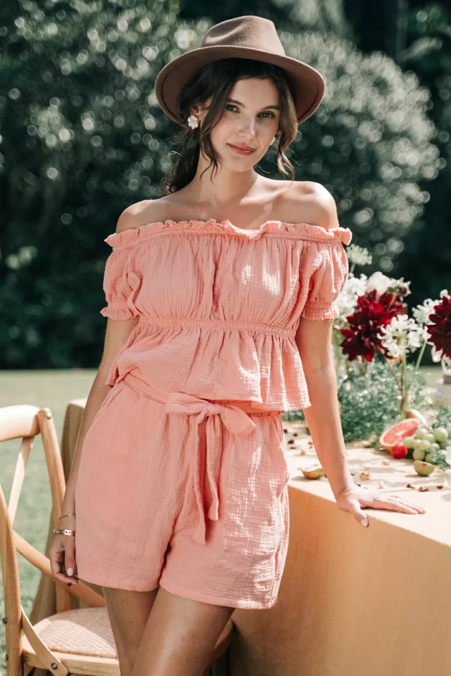 Clearance Cupshe Pink Ruffled Peplum Top & Straight Leg Shorts Set Pink-Pink