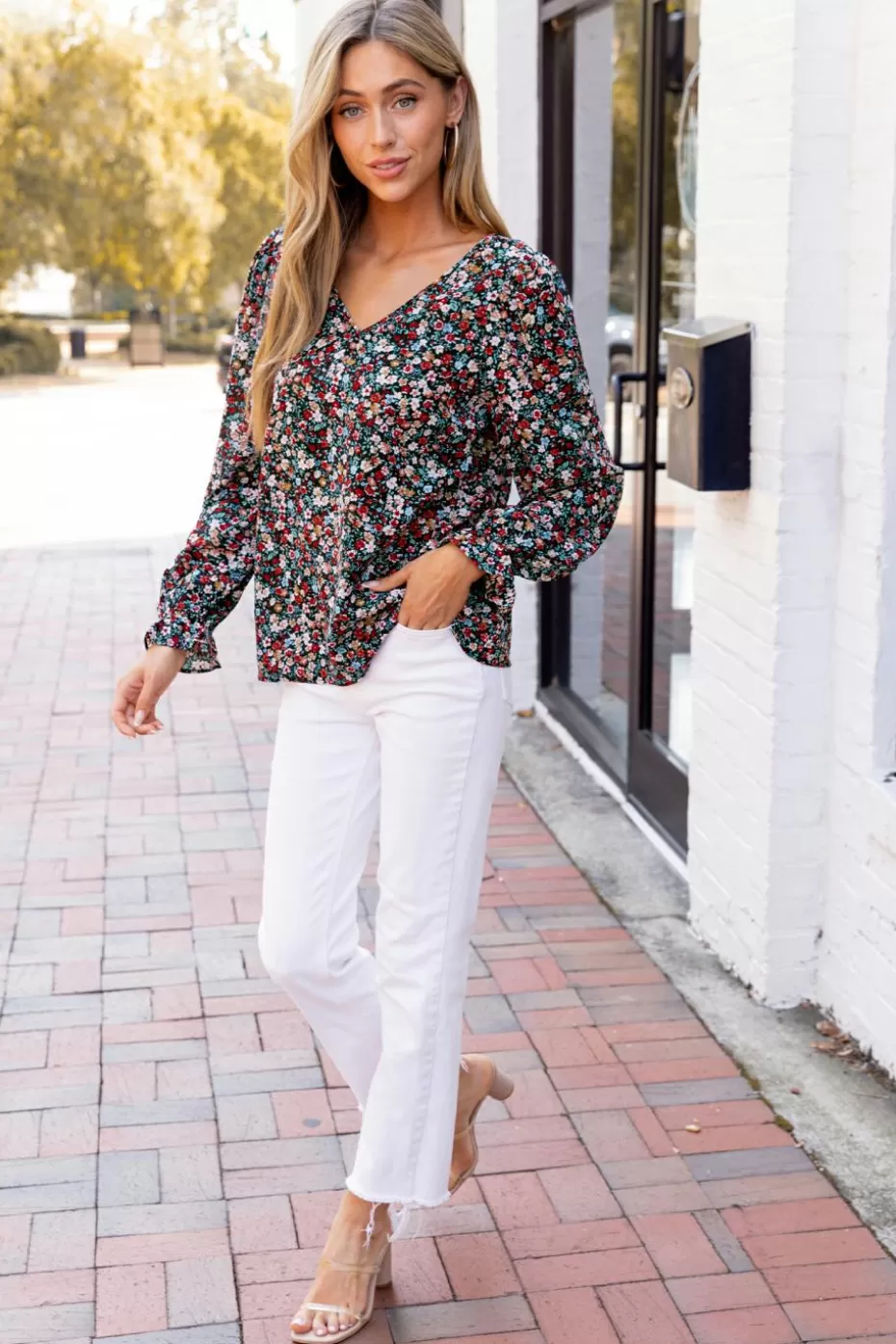 Best Sale Cupshe Red Ditsy V-Neck Puff Sleeve Blouse Black
