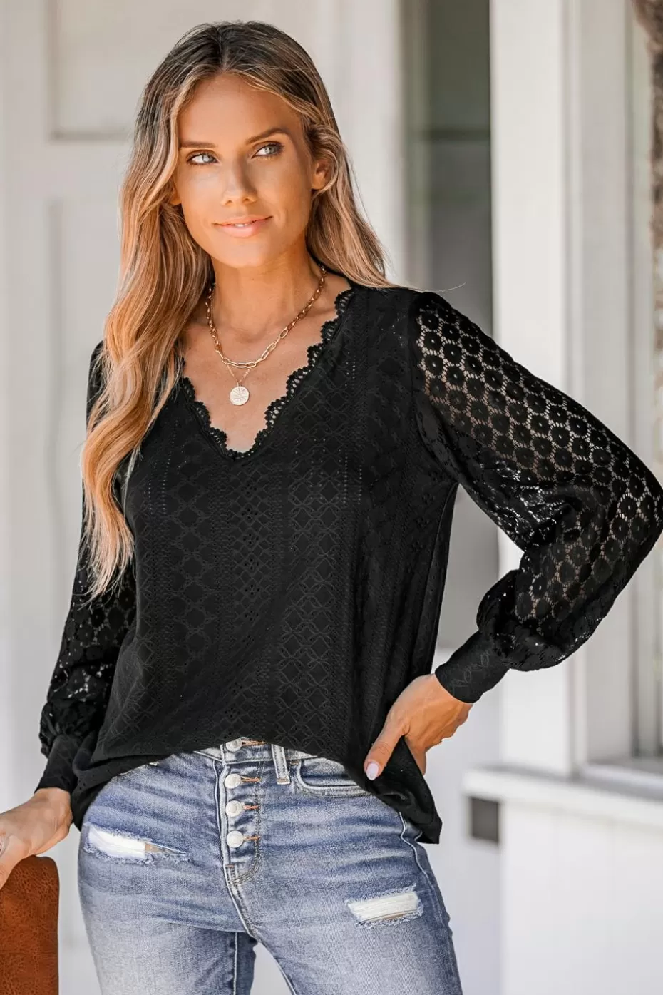Flash Sale Cupshe Scalloped Lace V-Neck Blouse Black