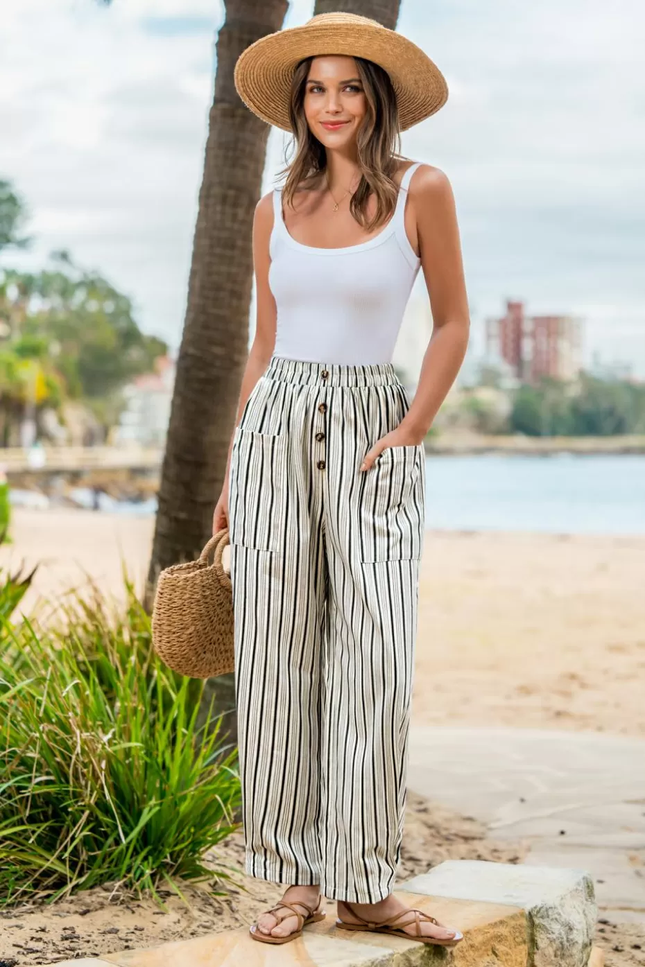 Fashion Cupshe Striped Elastic Waist Tapered Leg Pants Neutral