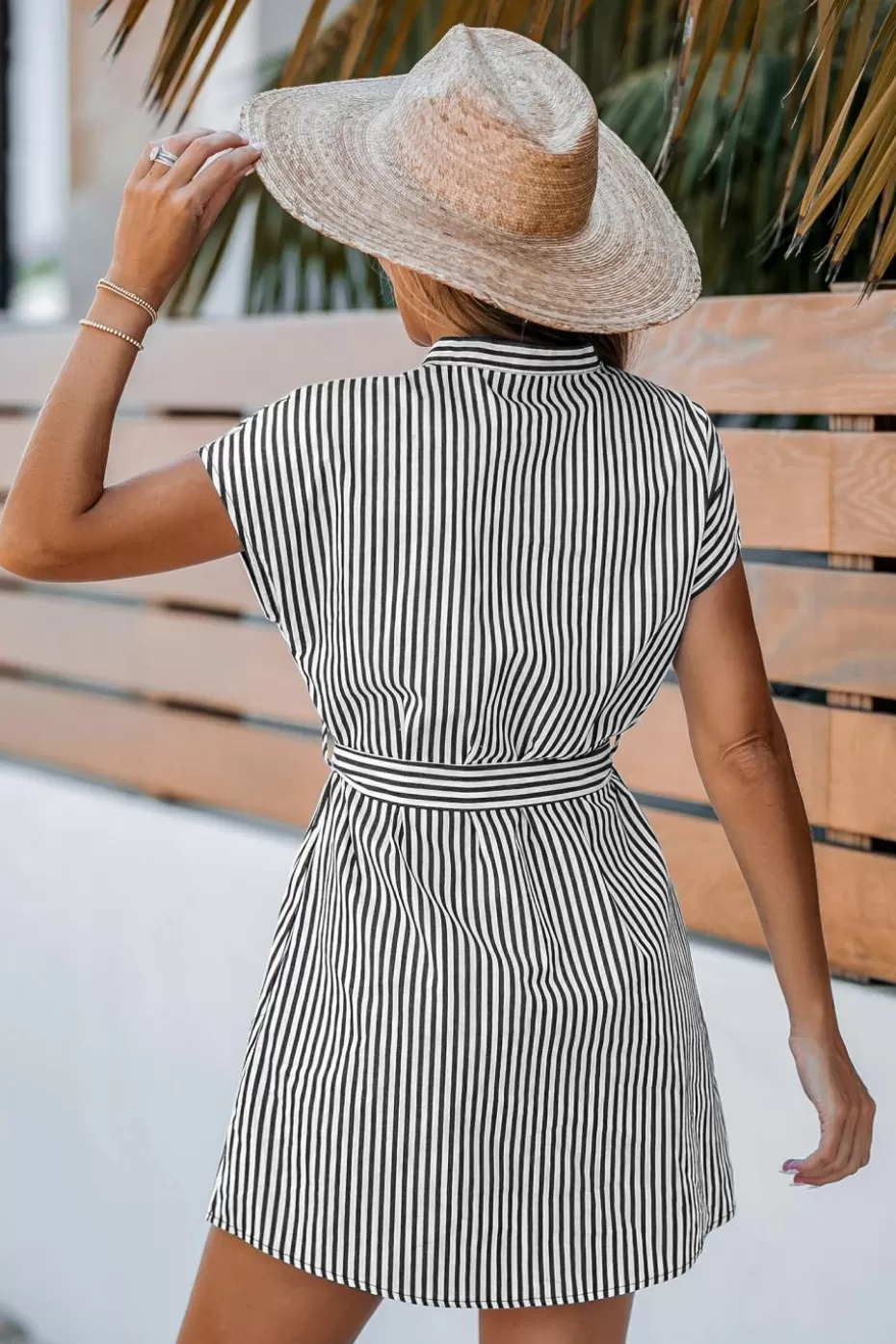 Outlet Cupshe Striped Standing Collar Short Sleeve Mini Dress Black