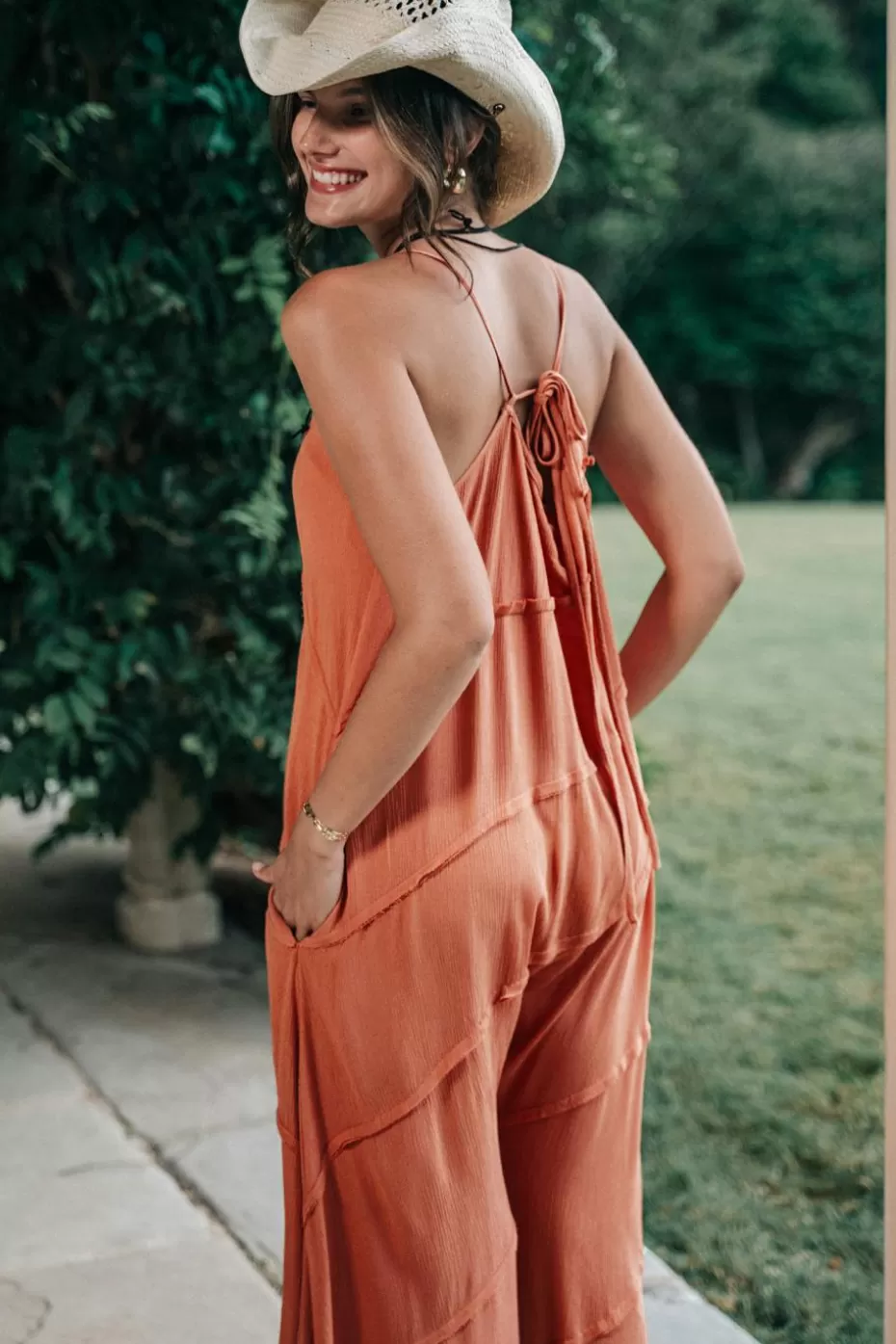Outlet Cupshe Sleeveless Scoop Neck Wide Leg Jumpsuit Tangerine