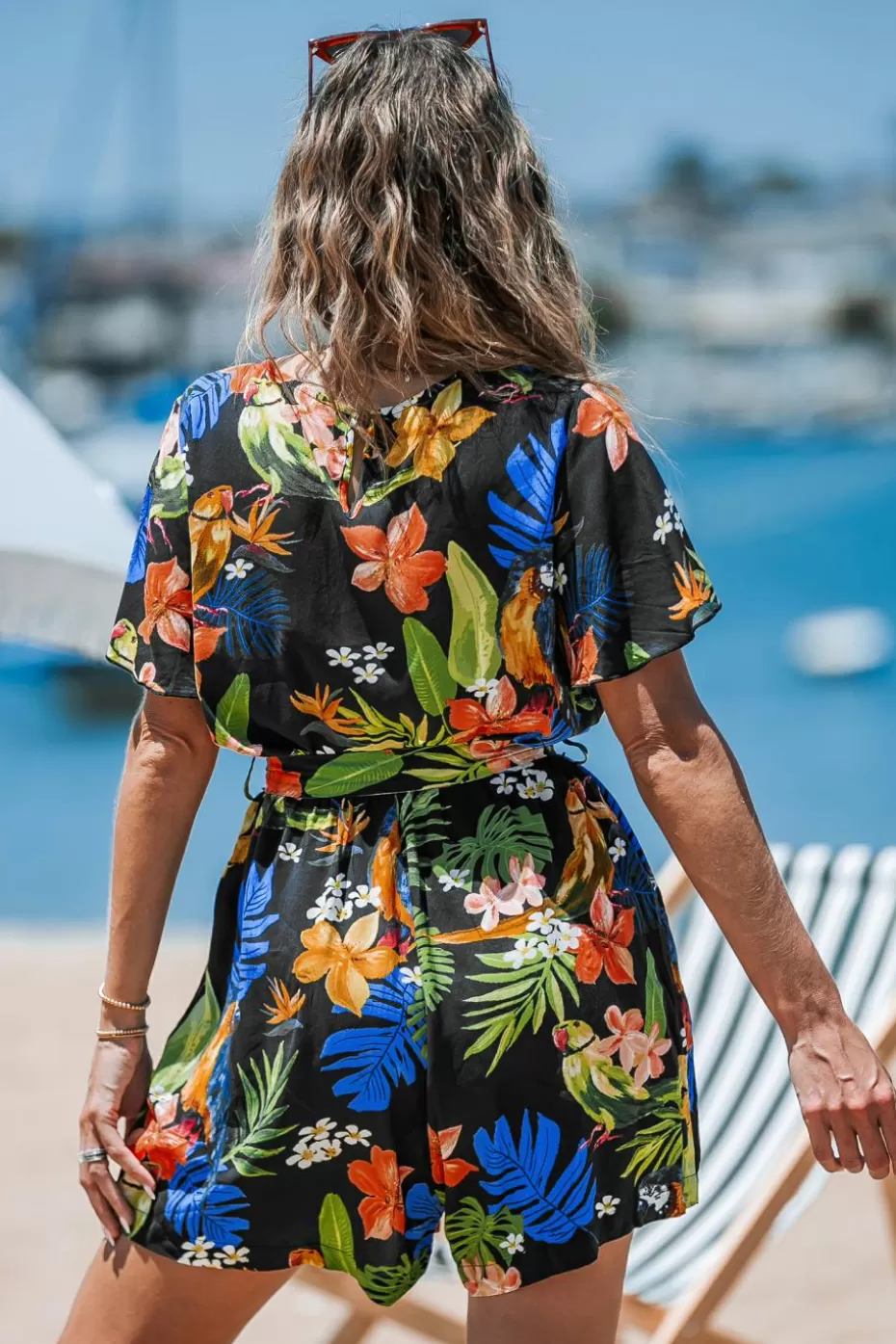 New Cupshe Tropical Surplice Short Sleeve Straight Leg Romper Black