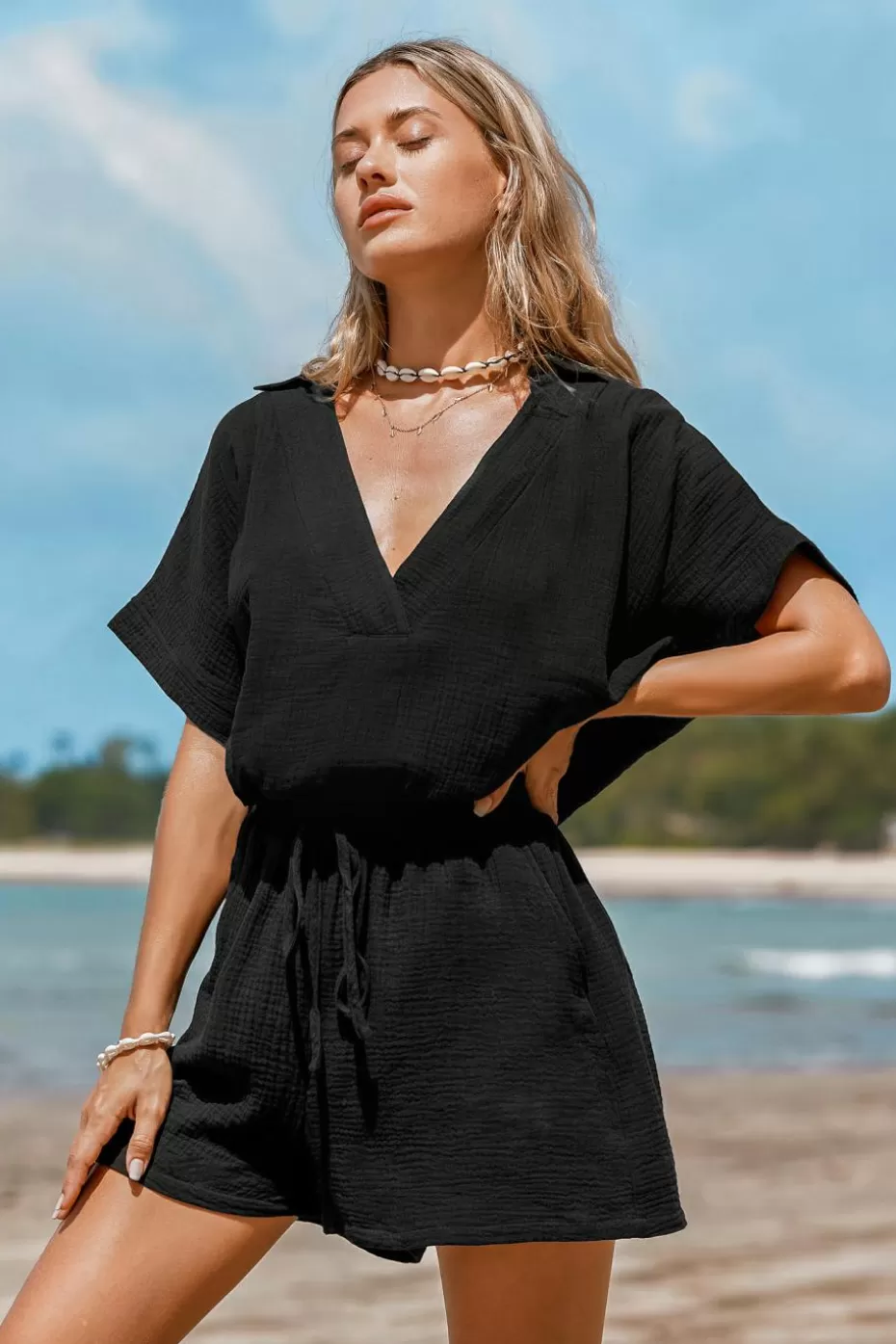 Store Cupshe V-Neck & Drawstring Romper Black