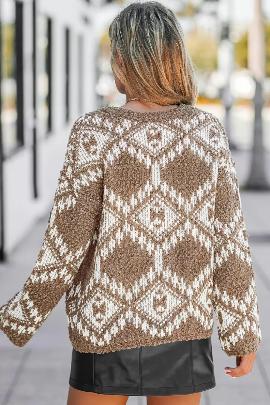 New Cupshe V-Neck Abstract Argyle Sweater Khaki