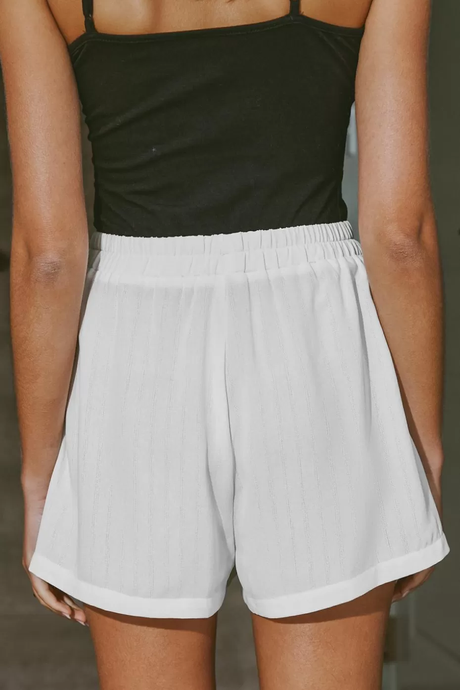 Discount Cupshe High-Rise Shorts White