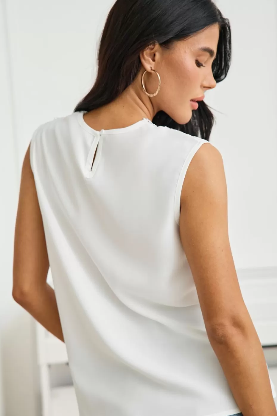 Cheap Cupshe Lace Round Neck Sleeveless Top White