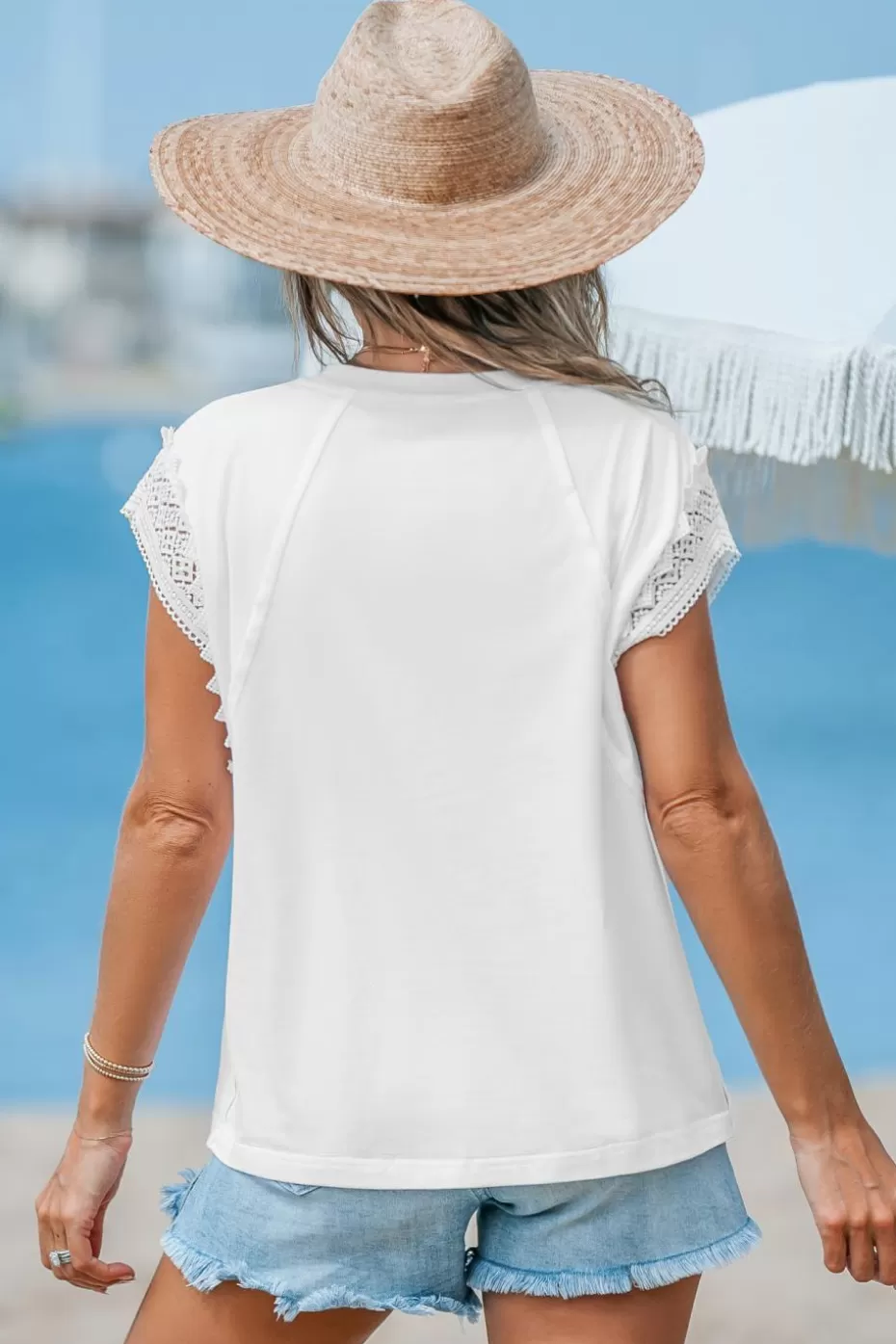 Fashion Cupshe Round Neck Lace Sleeve Tee White