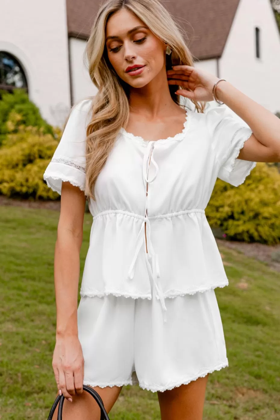 Sale Cupshe Scoop Neck Open Front Top & Straight Leg Shorts Set White