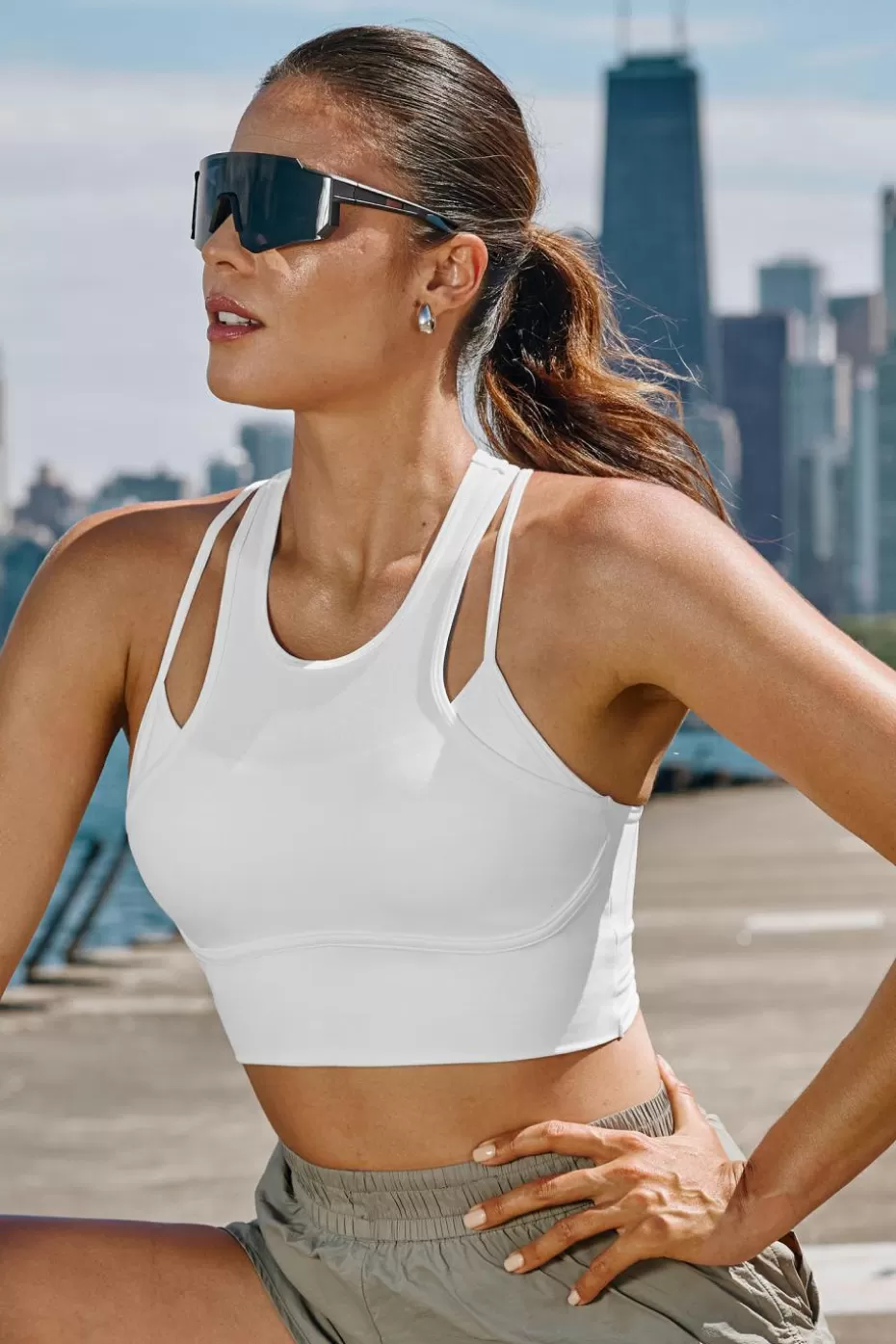 Outlet Cupshe Scoop Neck Sleeveless Crop Top White