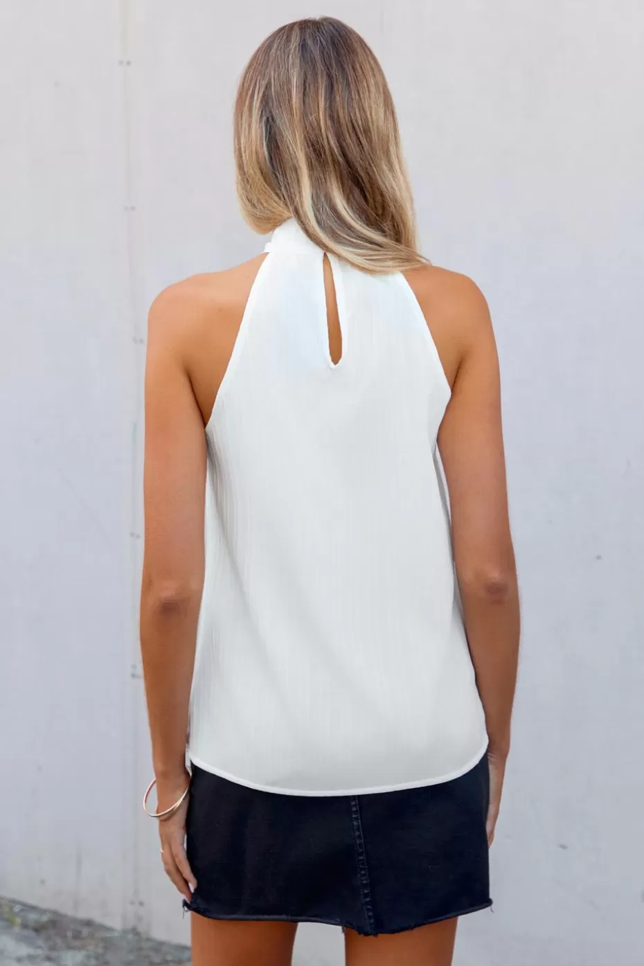 Cheap Cupshe Sleeveless Halterneck Blouse White